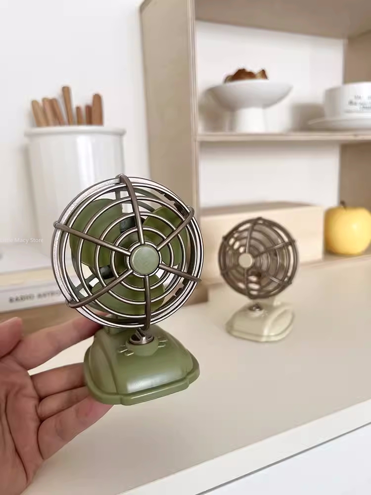 Retro Desktop Small Fan USB Ch - Office Furniture Equipment recensie en prijs